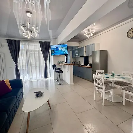 Apartment Happy 2 Family Lamera